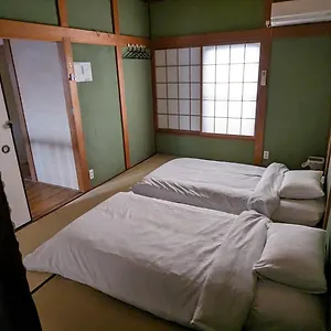Kix House Waraku Iii 和楽三号館 Guest house